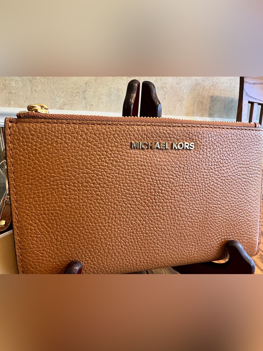 NWT Michael Kors Leather Double Zip Leather Wallet /Wristlet Color Acorn - Picture 4 of 9